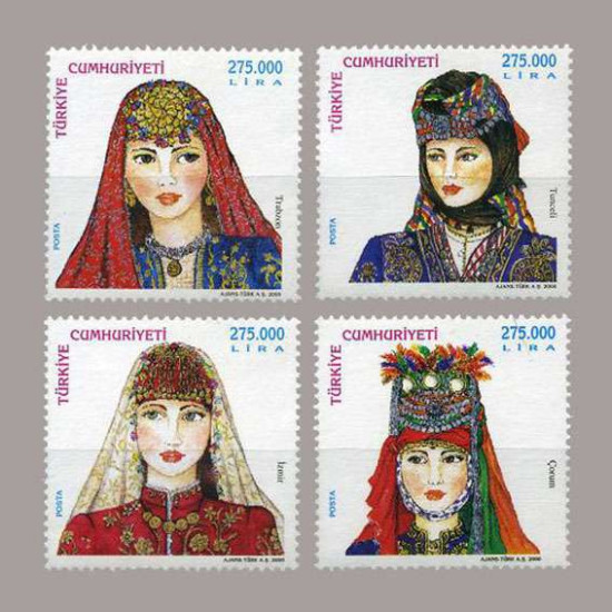 2000 TÜRK KADIN BAŞLIKLARI