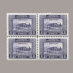 1930 LONDRA BASKISI PULLAR ("CÜMHURİYET",U noktalı) DÖRTLÜ BLOK