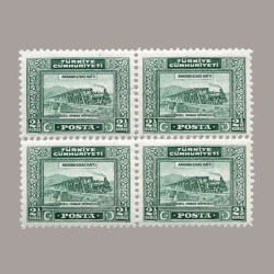 1930 LONDRA BASKISI PULLAR ("CÜMHURİYET",U noktalı) DÖRTLÜ BLOK