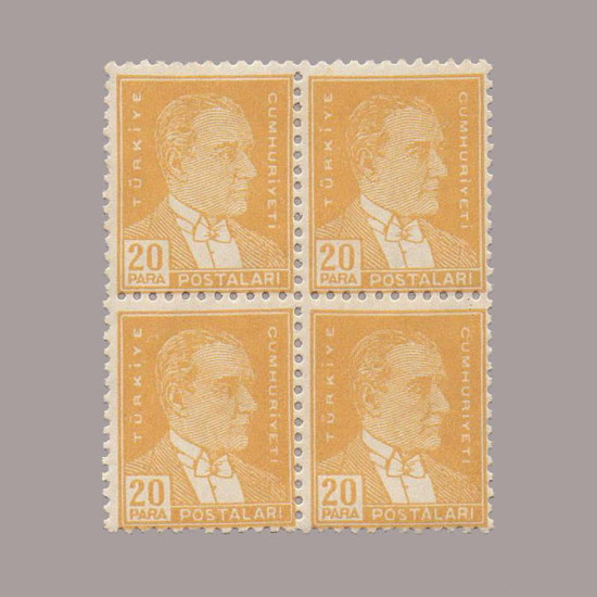 1955 DOKUZUNCU ATATÜRK SERİSİ (Bulanık Baskı-Grimtrak zamk) DÖRTLÜ BLOK