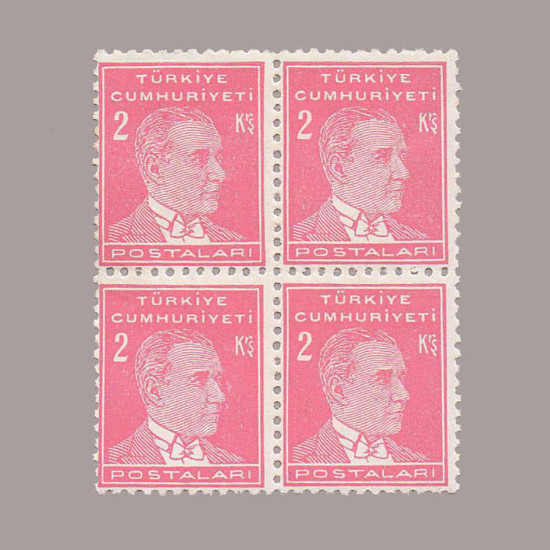 1955 DOKUZUNCU ATATÜRK SERİSİ (Bulanık Baskı-Grimtrak zamk) DÖRTLÜ BLOK