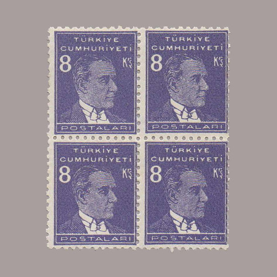 1955 DOKUZUNCU ATATÜRK SERİSİ (Bulanık Baskı-Grimtrak zamk) DÖRTLÜ BLOK