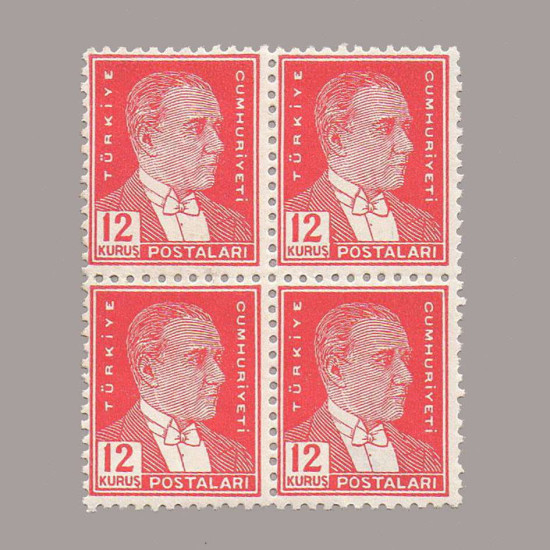 1955 DOKUZUNCU ATATÜRK SERİSİ (Bulanık Baskı-Grimtrak zamk) DÖRTLÜ BLOK