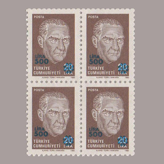 1989 ATATÜRK PORTRELİ SÜRŞARJLI SÜREKLİ SERİ DÖRTLÜ BLOK