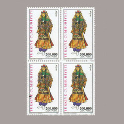 2001 TÜRK KADIN KIYAFETLERİ DÖRTLÜ BLOK